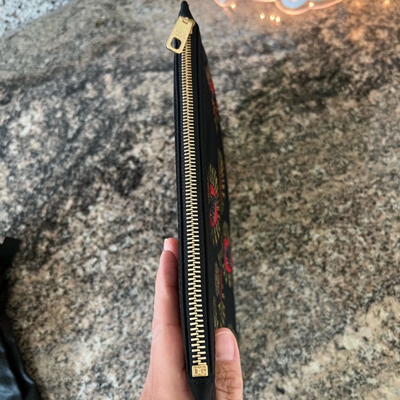 Dolce & Gabbana Clutch - Picture 4 of 10